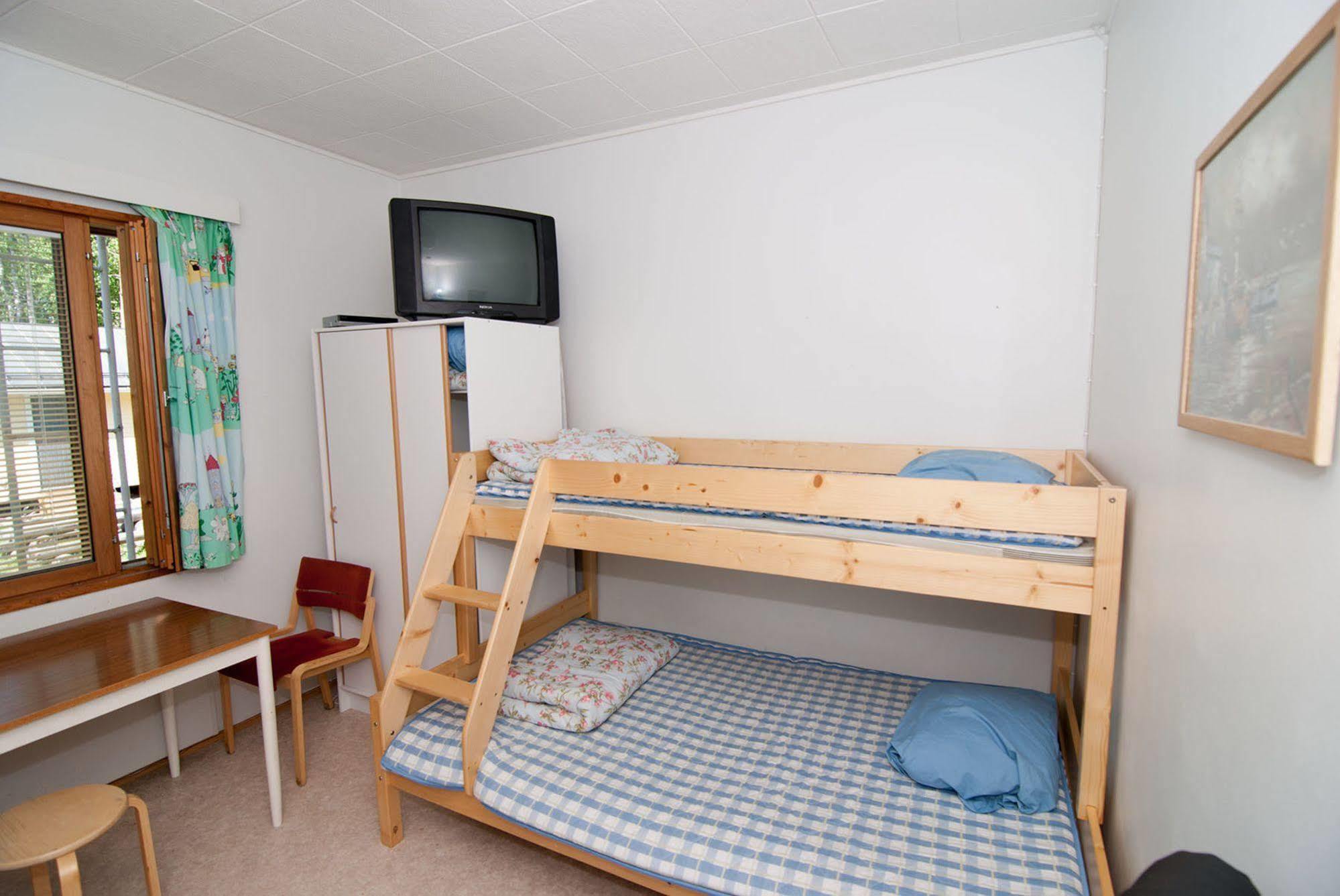 Partiotalon Retkeilymaja - Scouts Hostel โยเอนซู ภายนอก รูปภาพ